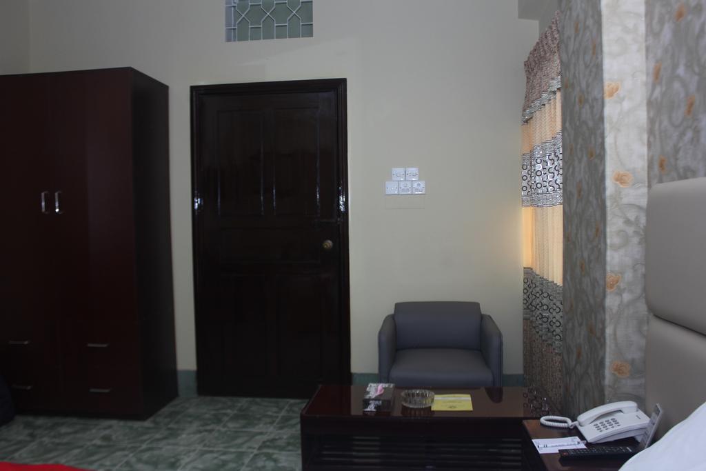 Golden Inn Chattagram Ltd Читтагонг Экстерьер фото