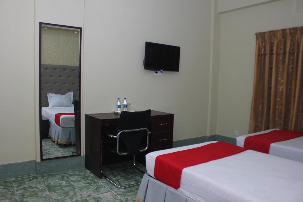 Golden Inn Chattagram Ltd Читтагонг Экстерьер фото